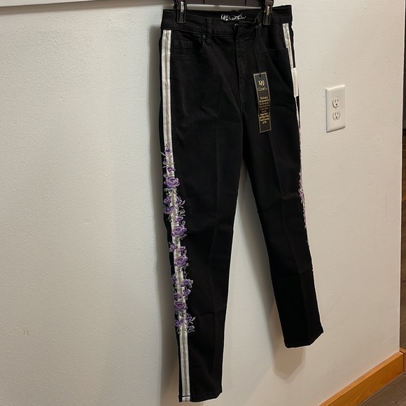 DG2 by Diane Gilman Black Classic Stretch Embroidered Stripe Skinny Jean Size 12 - Picture 5 of 13